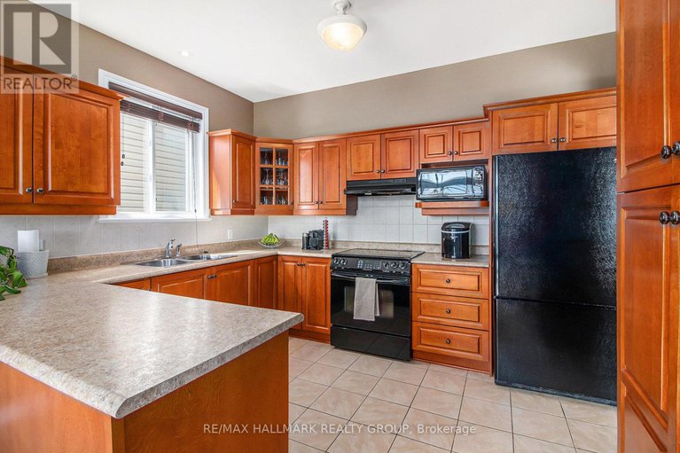 28760662/280-trail-side-circle/springridgeeast-village/ottawa/ontario/K4A5B1_15