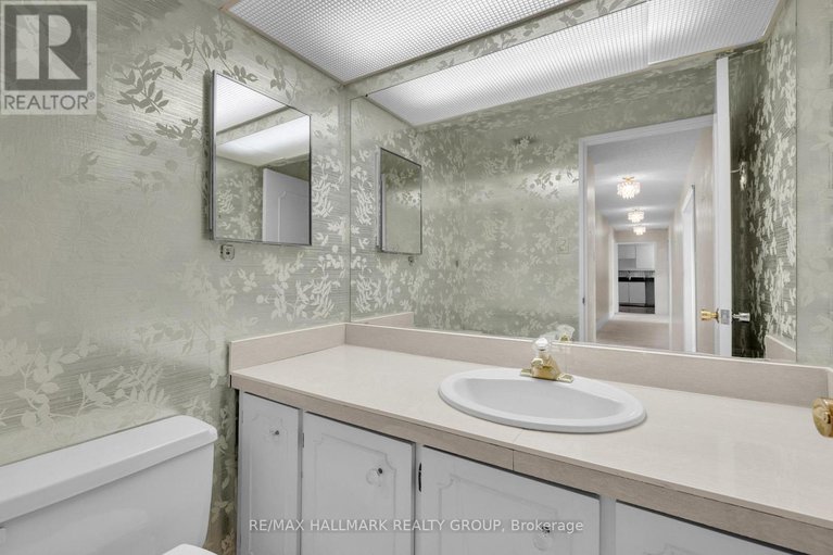 29381593/2005-1285-cahill-drive/south-keys/ottawa/ontario/K1V9A7_17