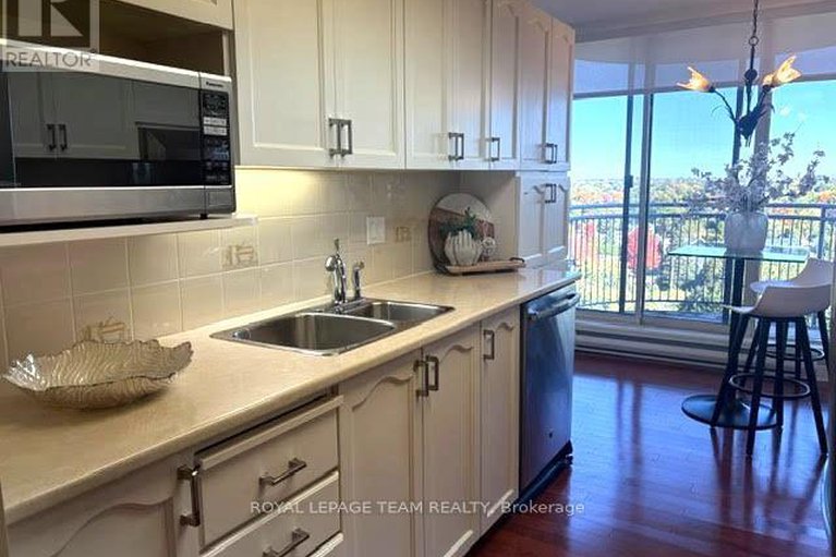 28975541/1008-100-grant-carman-drive/borden-farmstewart-farmcarleton-heightsparkwood-hills/ottawa/ontario/K2E8B8_10
