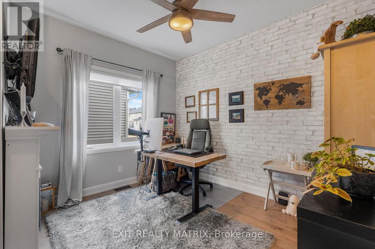 28738549/482-central-park-boulevard/village-of-russell/russell/ontario/K4R0C7_17