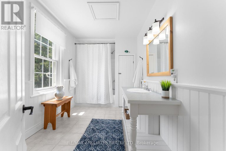 28529671/190-poole-street/mcnabbraeside-twps/mcnabbraeside/ontario/K7S1J2_33