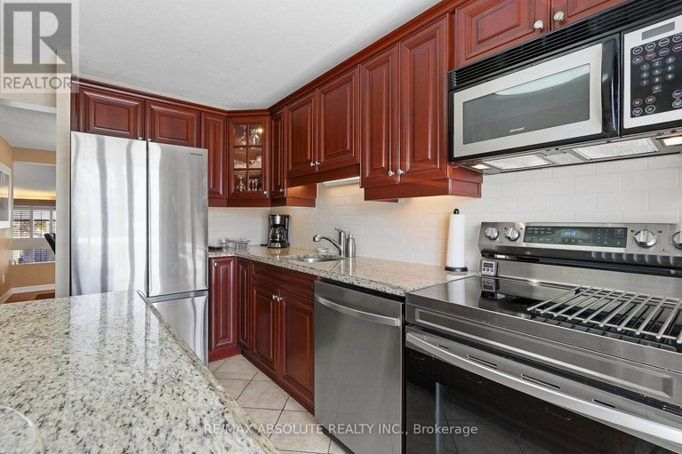 29579174/1594-st-georges-street/bilberry-creekqueenswood-heights/ottawa/ontario/K1E2M9_7