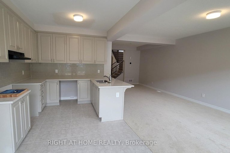 29048181/713-perseus-avenue/half-moon-bay/ottawa/ontario/K2J3V5_14