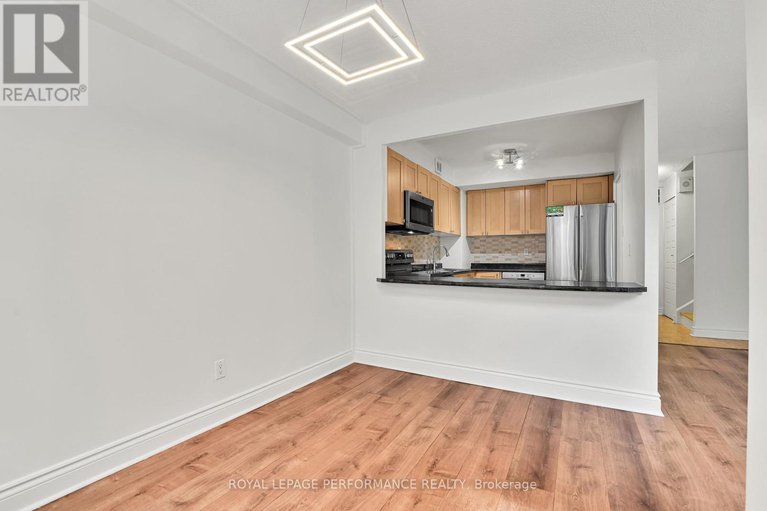 28916440/344-515-st-laurent-boulevard/viscount-alexander-park/ottawa/ontario/K1K3X5_21