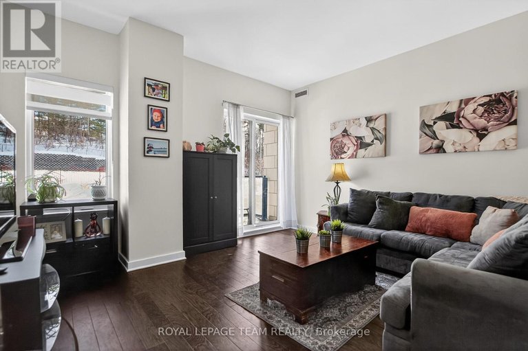 29538009/204-310-centrum-boulevard/bilberry-creekqueenswood-heights/ottawa/ontario/K1E0A3_16