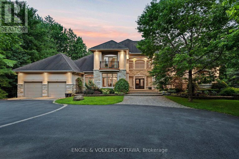 28965812/5800-queenscourt-crescent/manotick-east-to-manotick-station/ottawa/ontario/K4M1K3_2