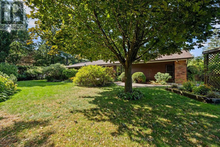 28883256/22-pellan-crescent/beaverbrook/ottawa/ontario/K2K1J5_33