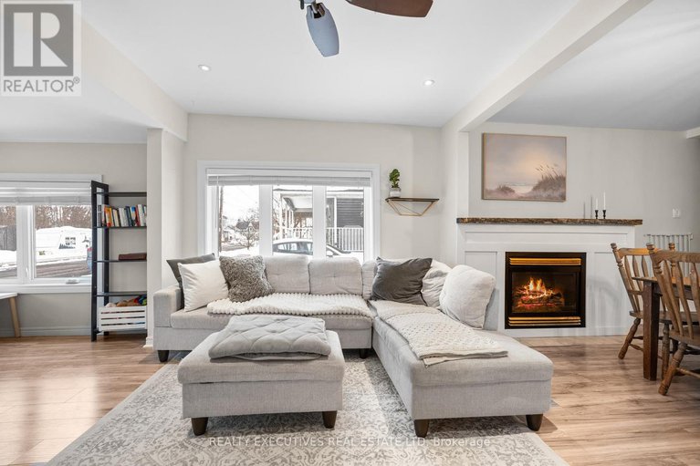 29206481/493-gladstone-street/winchester/north-dundas/ontario/K0C2K0_10