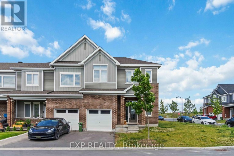 28519203/275-surface-lane/half-moon-bay/ottawa/ontario/K2J6X7_1