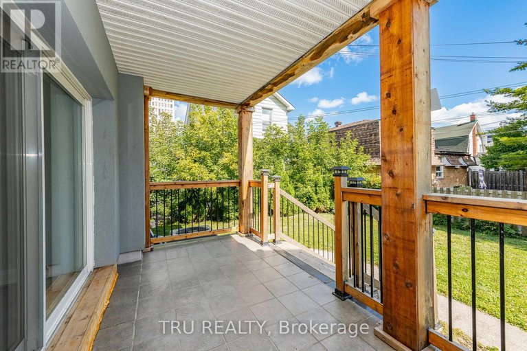28892803/381-north-river-road/vanier/ottawa/ontario/K1L8C3_40