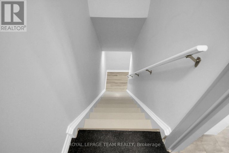 28310189/970-parkhurst-boulevard/mckellar-heightsglabar-park/ottawa/ontario/K2A3M9_21