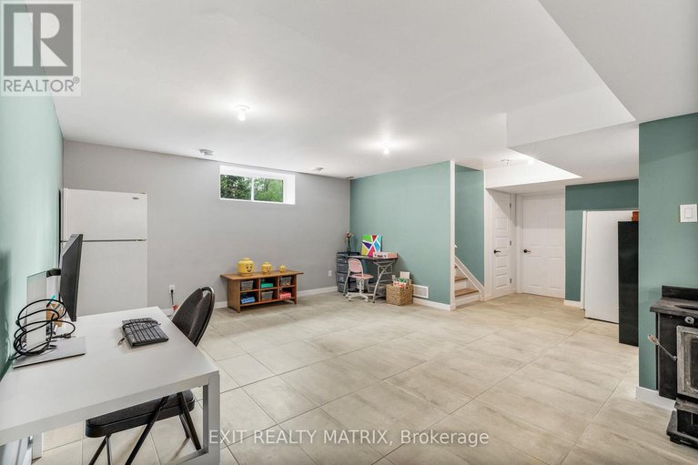 28350119/1463-vinette-road/clarencerockland-twp/clarence-rockland/ontario/K0A1N0_29