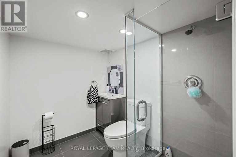 28407938/1373-normandy-crescent/carleton-heights/ottawa/ontario/K2C0N4_43