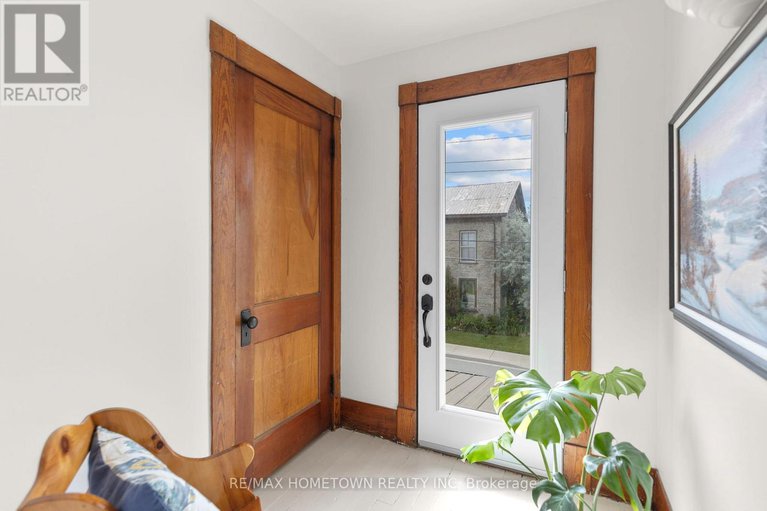 28592172/138-henry-street-e/prescott/prescott/ontario/K0E1T0_26
