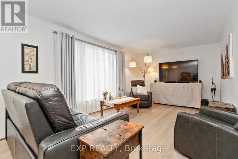 28570683/751-pattee-road/champlain-twp/champlain/ontario/K6A2R2_13