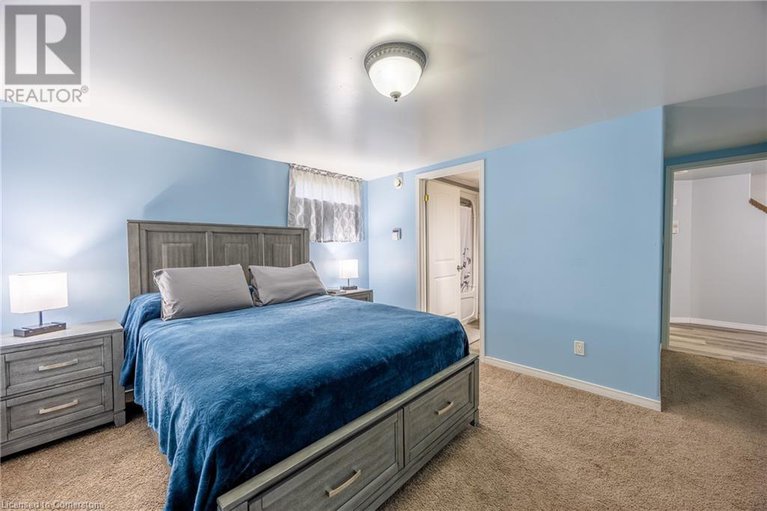 28287240/53905-john-street/richmond/ontario/N5H2R1_30