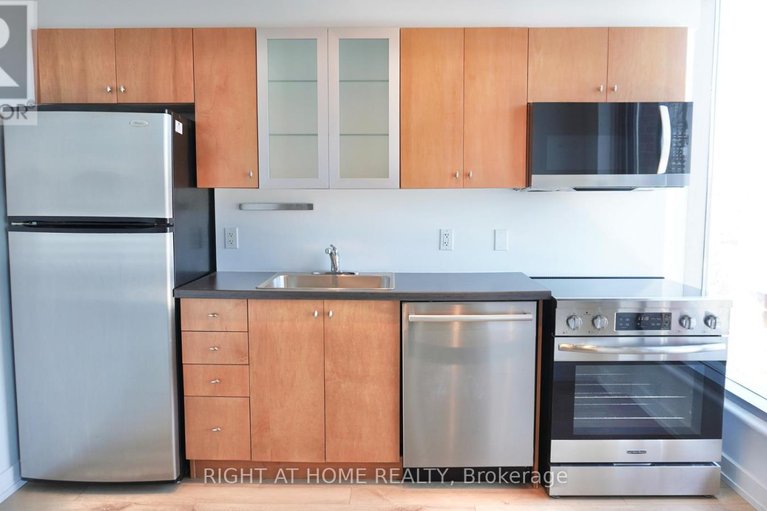 29501976/904-383-cumberland-street/lower-townbyward-market/ottawa/ontario/K1N1J7_8