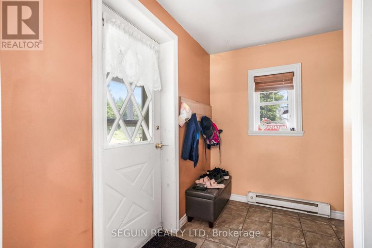 28620747/461-greenlane-road/champlain-twp/champlain/ontario/K6A2R2_17