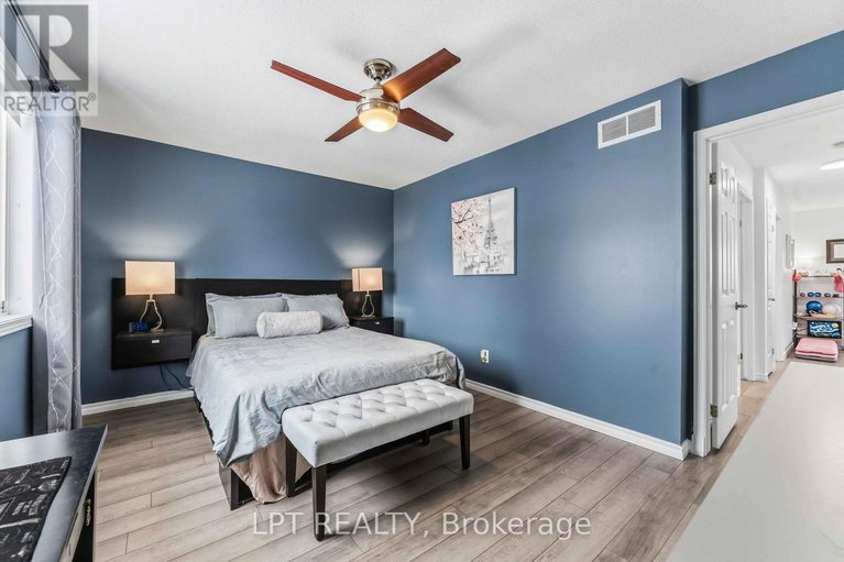 29289420/1549-senateurs-way/fallingbrookpineridge/ottawa/ontario/K4A4A2_17