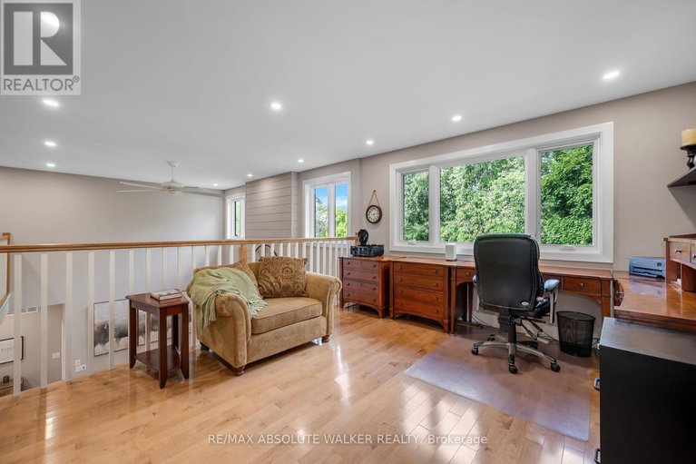 28513868/5-melva-avenue/blossom-parkkemp-parkfindlay-creek/ottawa/ontario/K1T3W9_26
