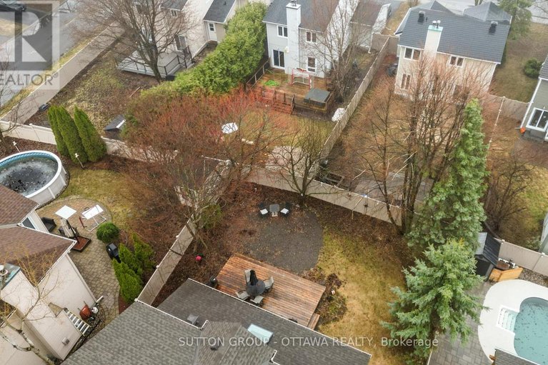 29615591/540-des-conifers-crescent/fallingbrookgardenway-south/ottawa/ontario/K4A3E2_43