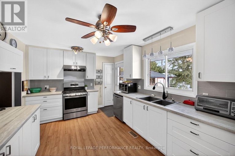 29444506/3864-carp-road/carp/ottawa/ontario/K0A1L0_22