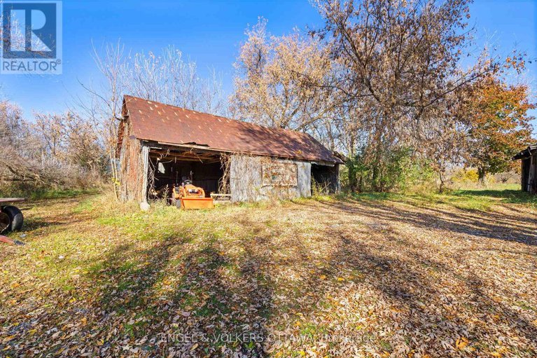 29050671/3749-donnelly-drive/rideau-twp-s-of-reg-rd-6-w-of-mccordick-rd/ottawa/ontario/K0G1B0_6