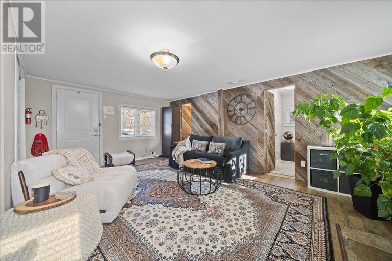 28310182/191-macmillan-lane/constance-bay/ottawa/ontario/K0A3M0_11