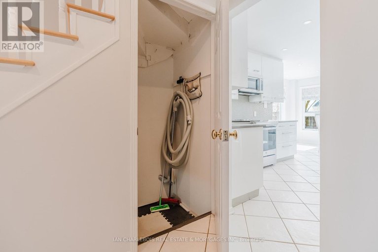 29631308/583-apollo-way/fallingbrookpineridge/ottawa/ontario/K4A1T7_36