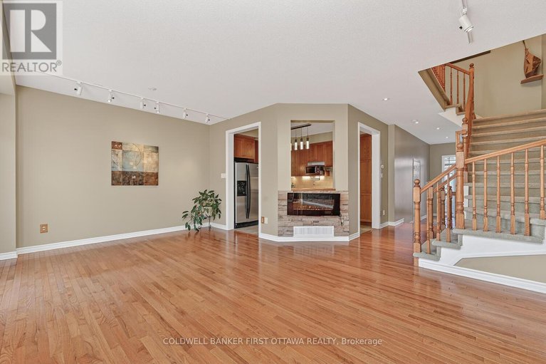 29653721/102-windance-crescent/morgans-grantsouth-march/ottawa/ontario/K2W0A7_9