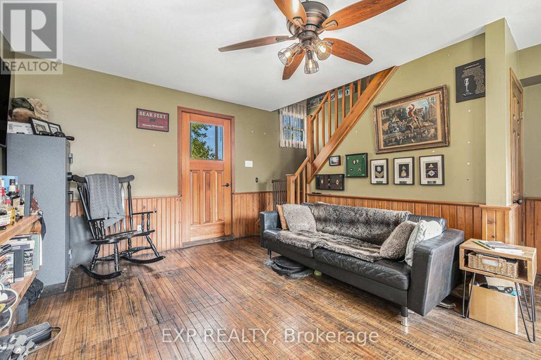28427101/1589-river-road/mcnabbraeside-twps/mcnabbraeside/ontario/K0A1G0_8