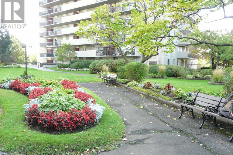 28994932/penthouse-2-158c-mcarthur-avenue/vanier/ottawa/ontario/K1L8E7_30