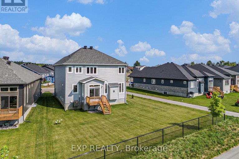 29135889/676-fisher-street/north-grenville-twp-kemptville-south/north-grenville/ontario/K0G1J0_40