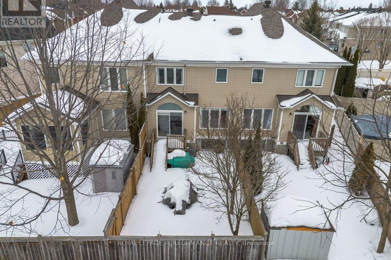 29402071/303-bryarton-street/chapel-hill/ottawa/ontario/K1C7R5_32