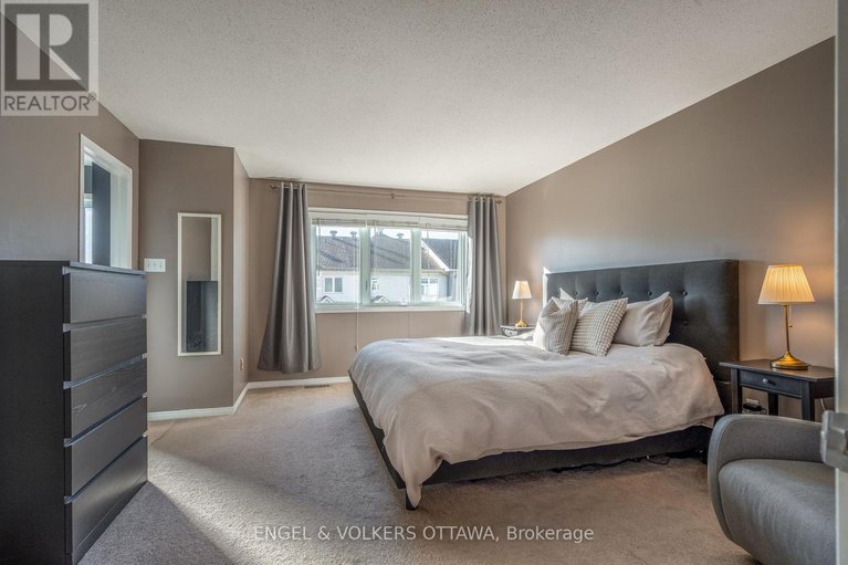 29049195/1031-capreol-street/avalon-east/ottawa/ontario/K4A4Z7_18