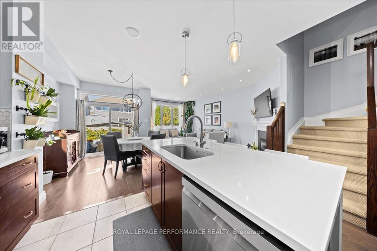 29246573/416-rochefort-circle/avalon-west/ottawa/ontario/K4A0M8_10