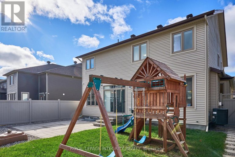 29093844/32-aconitum-way/blossom-parkkemp-parkfindlay-creek/ottawa/ontario/K1T0S1_47