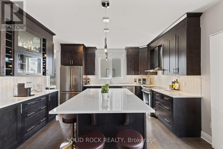 28253564/422-mercury-street-e/town-of-rockland/clarence-rockland/ontario/K4K0G8_12