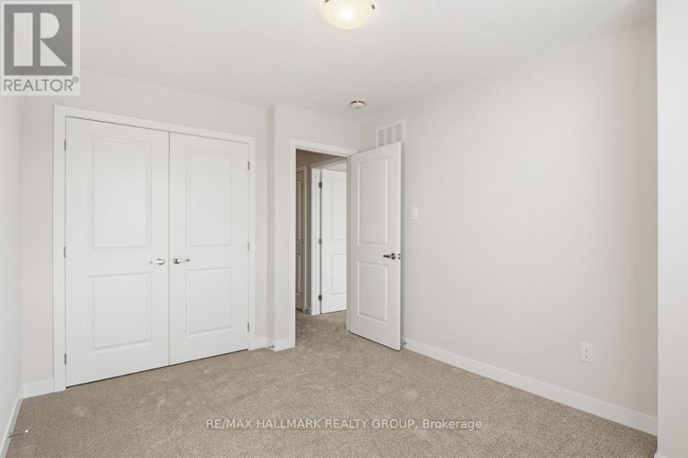 29360426/1924-hawker-private/stittsville-north/ottawa/ontario/K0A1L0_13