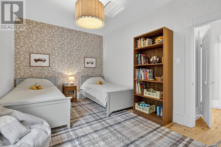 28967487/31-fourth-avenue/glebe/ottawa/ontario/K1S2L1_30