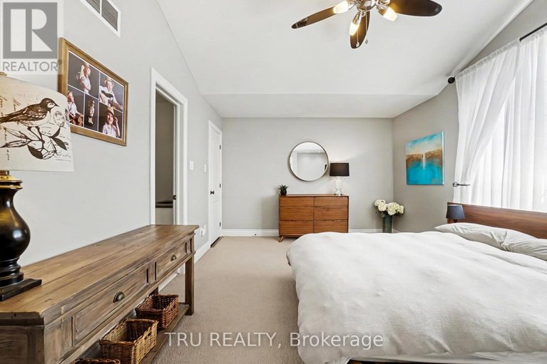 29673244/6796-suncrest-drive/greely/ottawa/ontario/K4P0B2_35