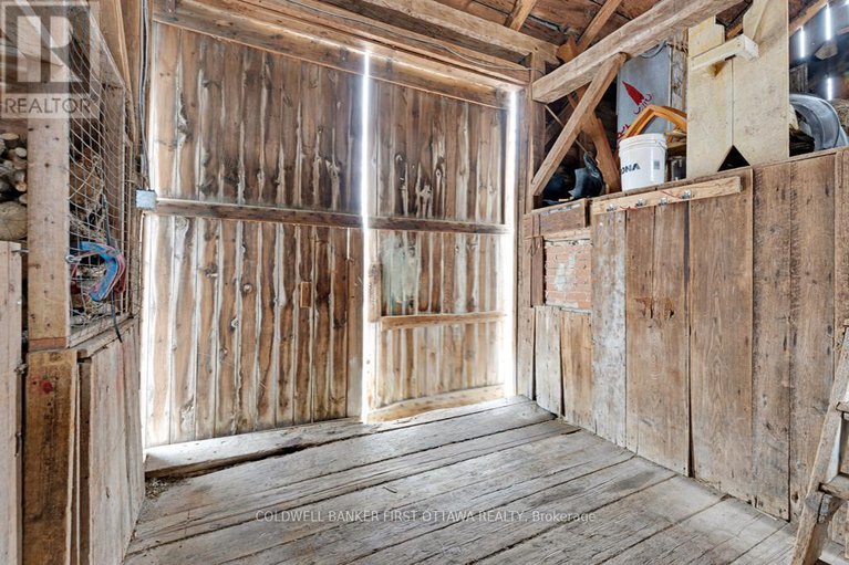 29212098/28-south-street/drummondnorth-elmsley-north-elmsley-twp/drummondnorth-elmsley/ontario/K7H2G1_38