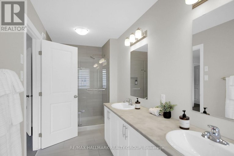 28807965/114-jardiniere-street/remainder-of-stittsville-area/ottawa/ontario/K2S2K2_34