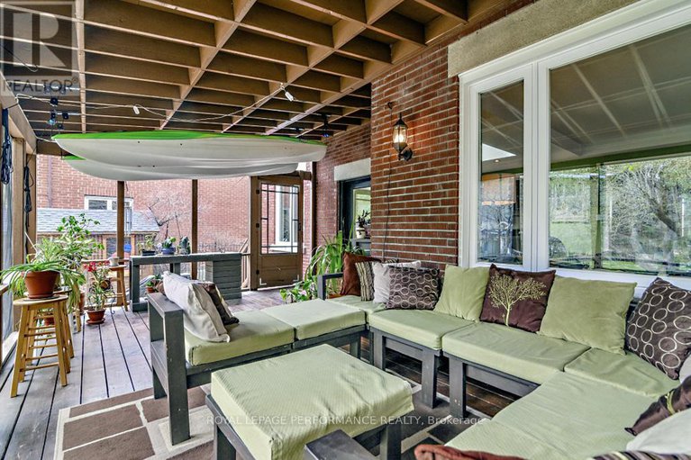 28274254/2043-riverside-drive/faircrest-heights/ottawa/ontario/K1H7X1_28