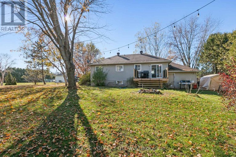 29561777/2437-henri-menard-court/clarencerockland-twp/clarence-rockland/ontario/K0A2A0_42