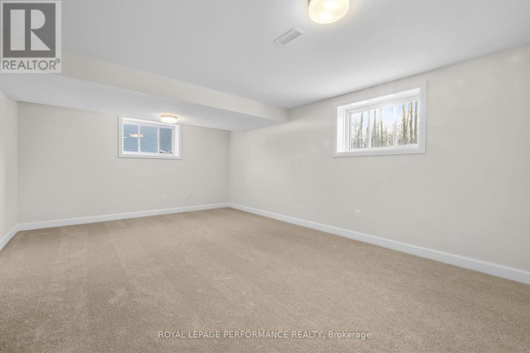 29178346/10-academie-street/embrun/russell/ontario/K0A1W0_31