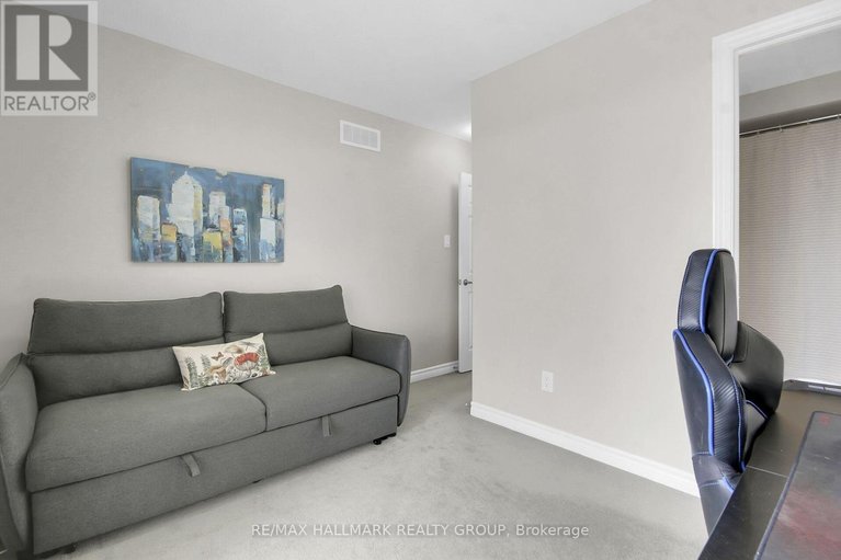 29641678/220-pilot-private/emerald-meadowstrailwest/ottawa/ontario/K2V0S4_37