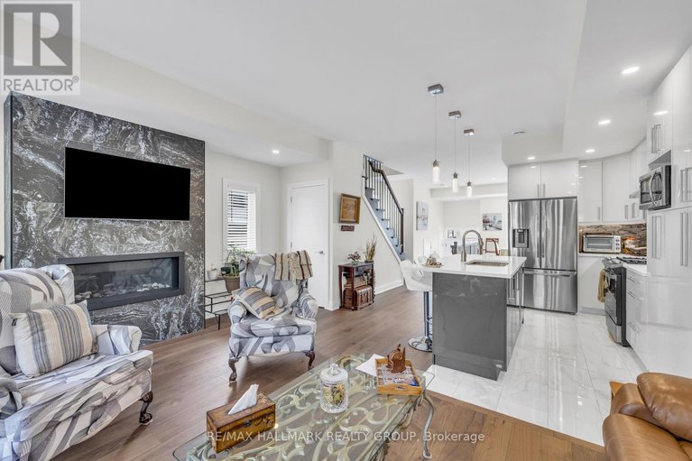 29687153/165-longpre-street/vanier/ottawa/ontario/K1L7J5_18