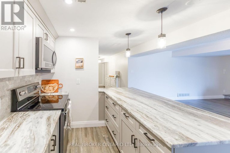 29485307/1391-sutherland-drive/manotick-south-to-roger-stevens/ottawa/ontario/K4M1B3_34