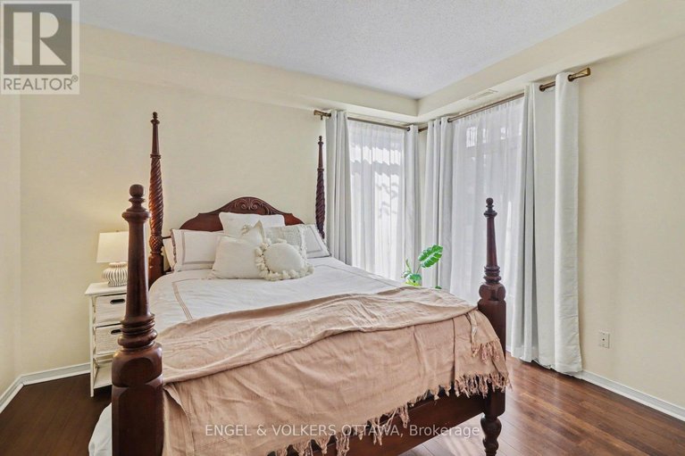 29450106/b-300-meilleur-private/vanier/ottawa/ontario/K1L0A2_23